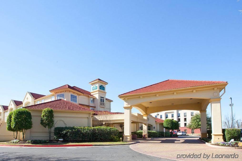 La Quinta By Wyndham Alexandria Airport Hotell Exteriör bild