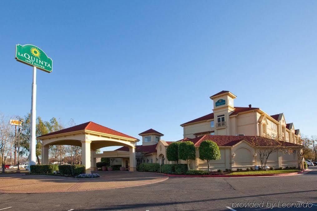 La Quinta By Wyndham Alexandria Airport Hotell Exteriör bild